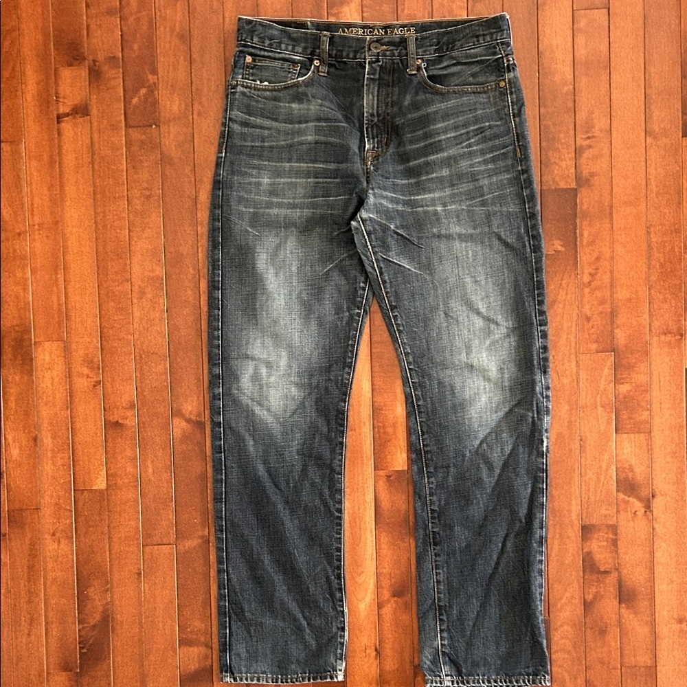 American Eagle Outfitters Men's Dark Blue Relaxed Straight Jeans Size 33/34